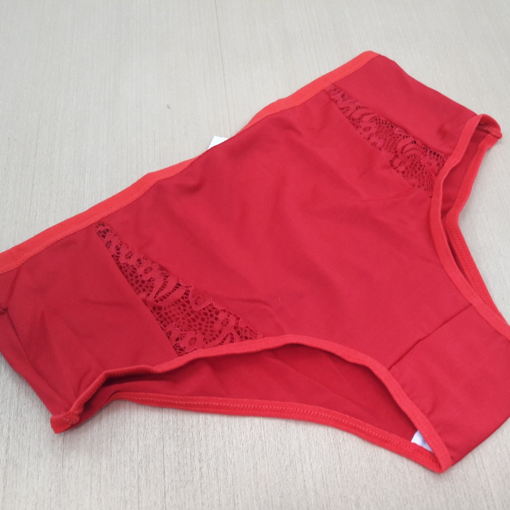 Calcinha em Microfibra Detalhe Frontal Vermelho