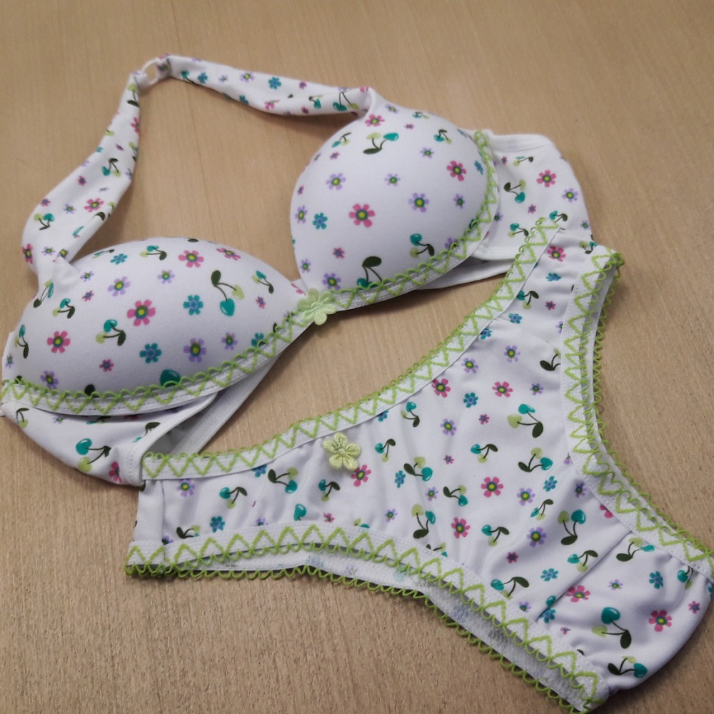 Conjunto Infantil Frente Única Branco/ Floral Verde/ Rosa e Lilás