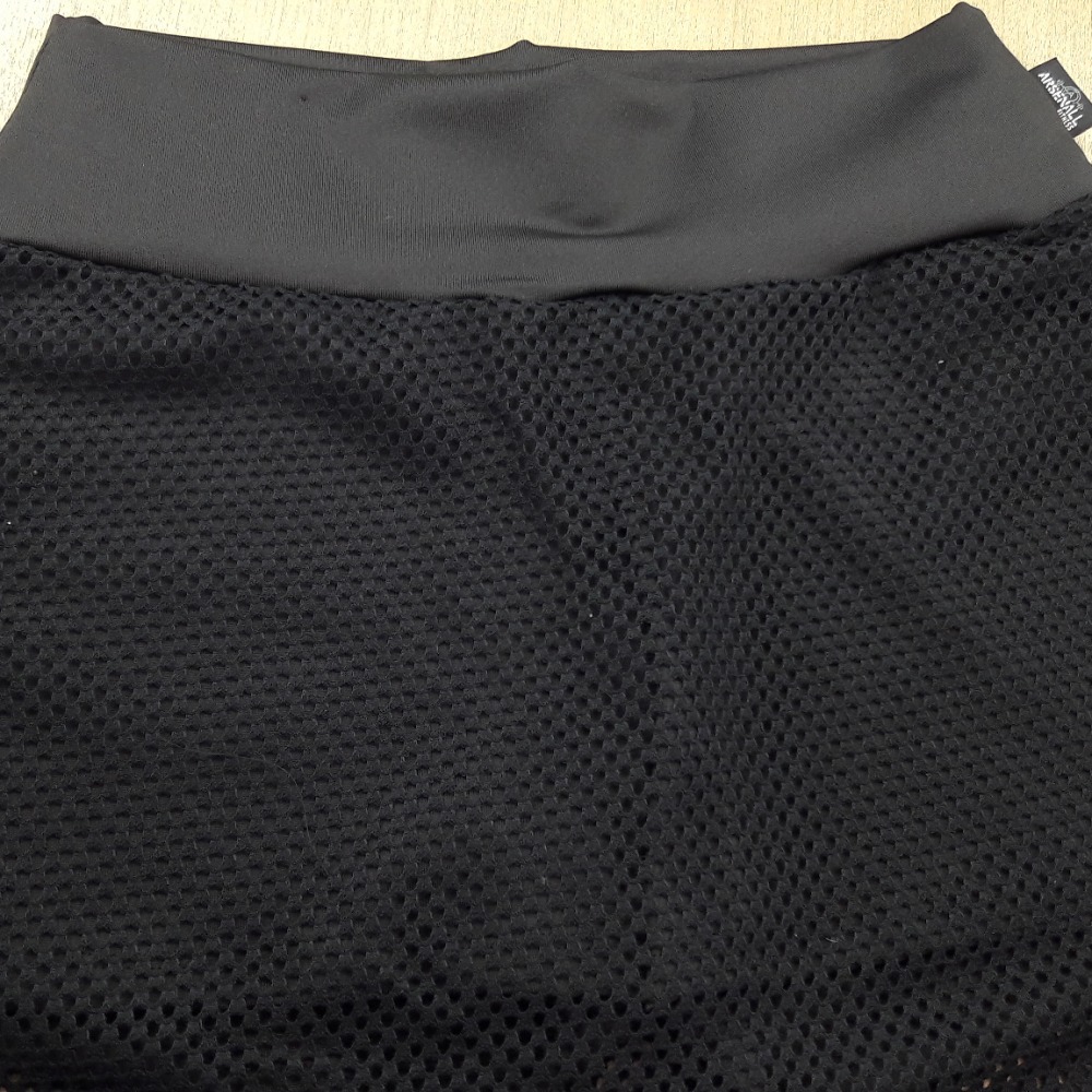 Saia Short Tela Preto