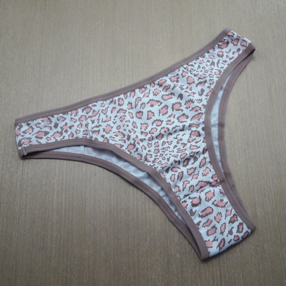 Calcinha Animal Print Viés Chocolate / Onça Variada
