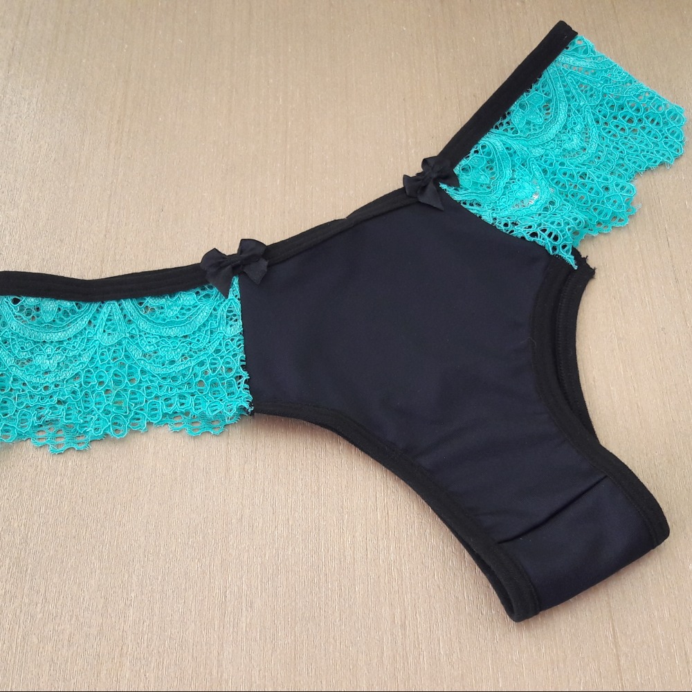Calcinha Agatha Preta/Renda Verde Thamy