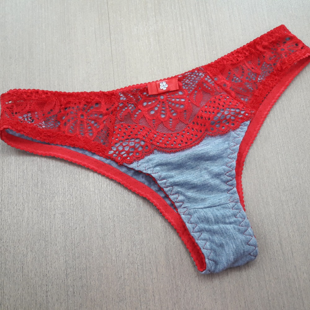 Calça 3 Pontos Mescla/Renda Vermelha