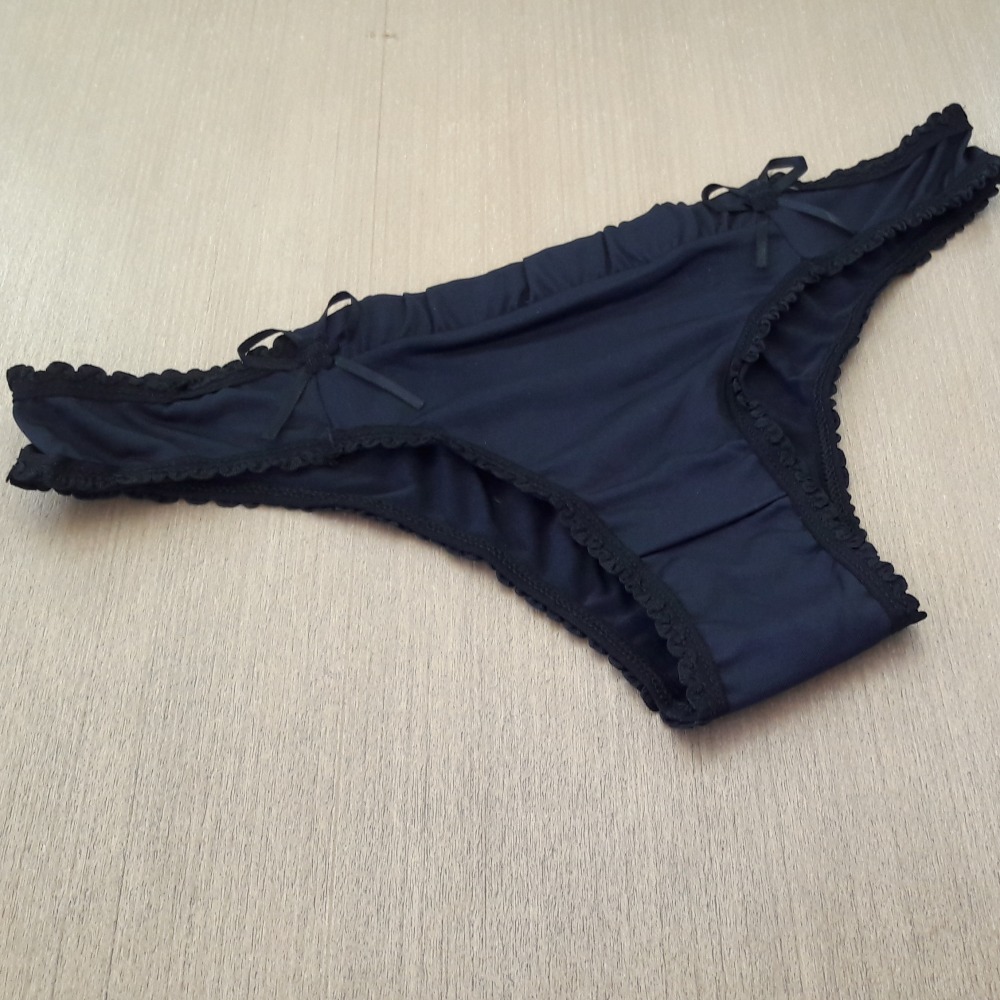 Tanga Cereja Preto