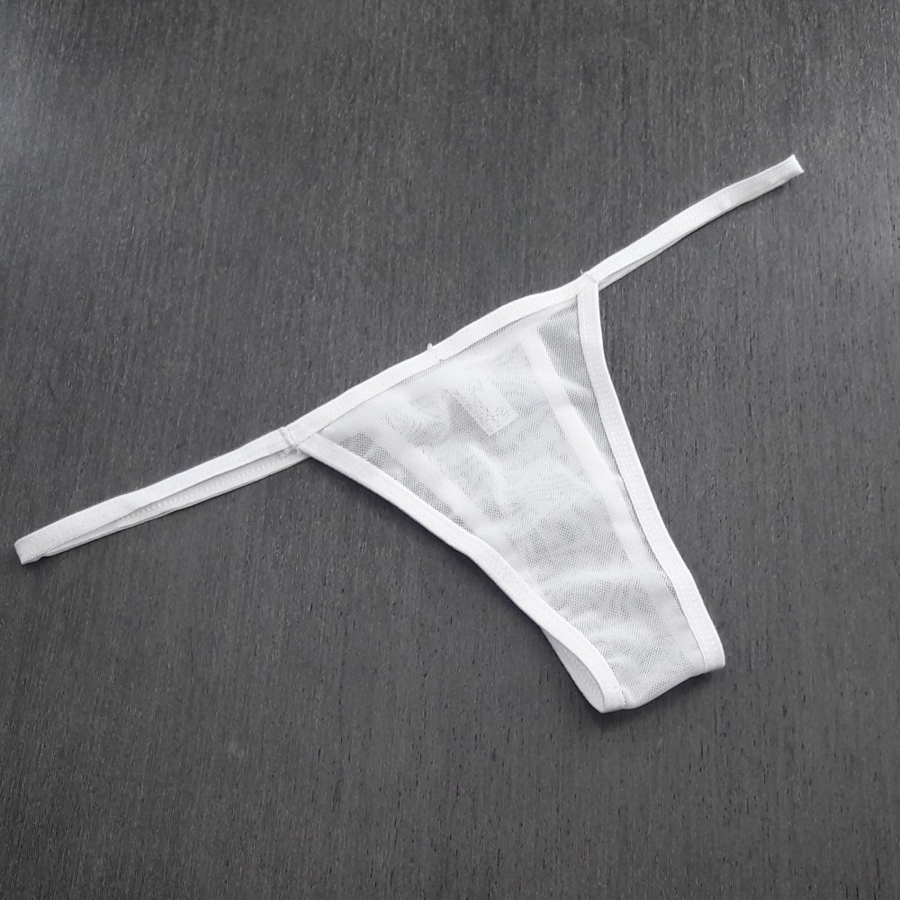 Tanga Zaya em Tule Branco