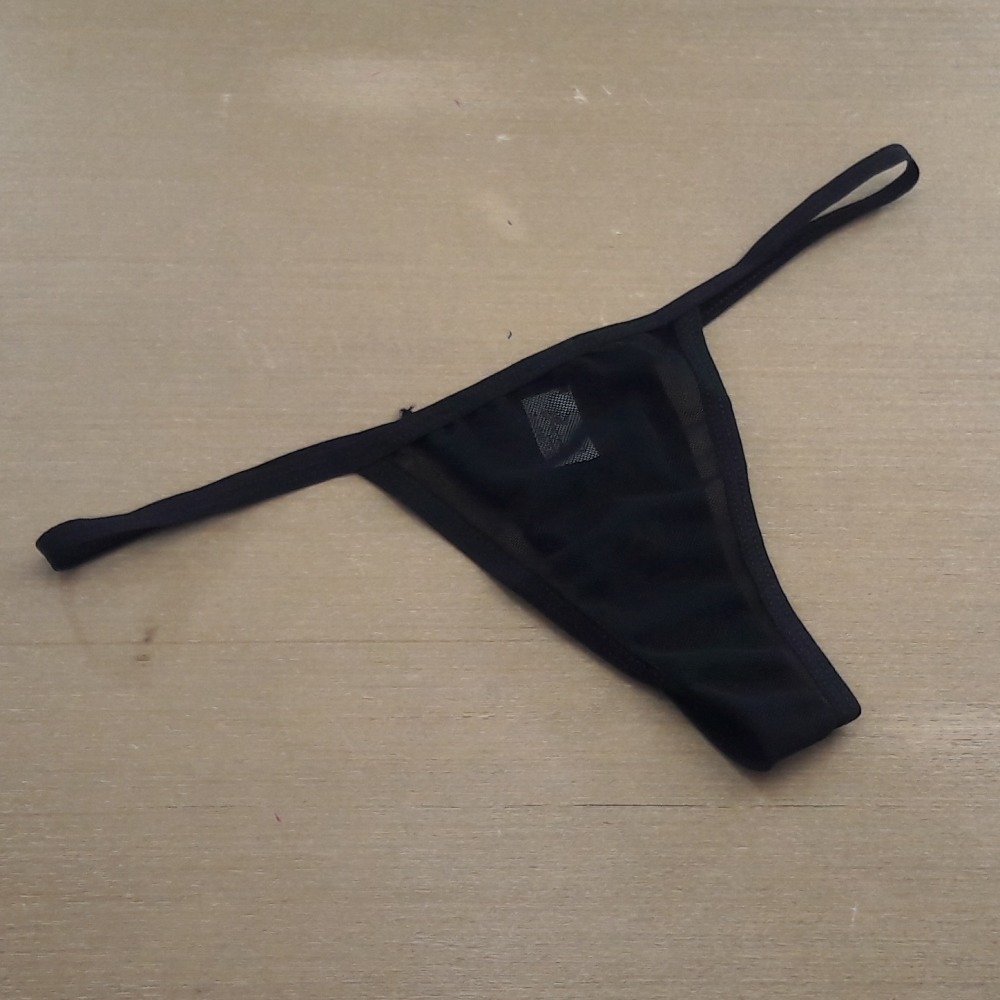 Tanga Zaya em Tule Preto