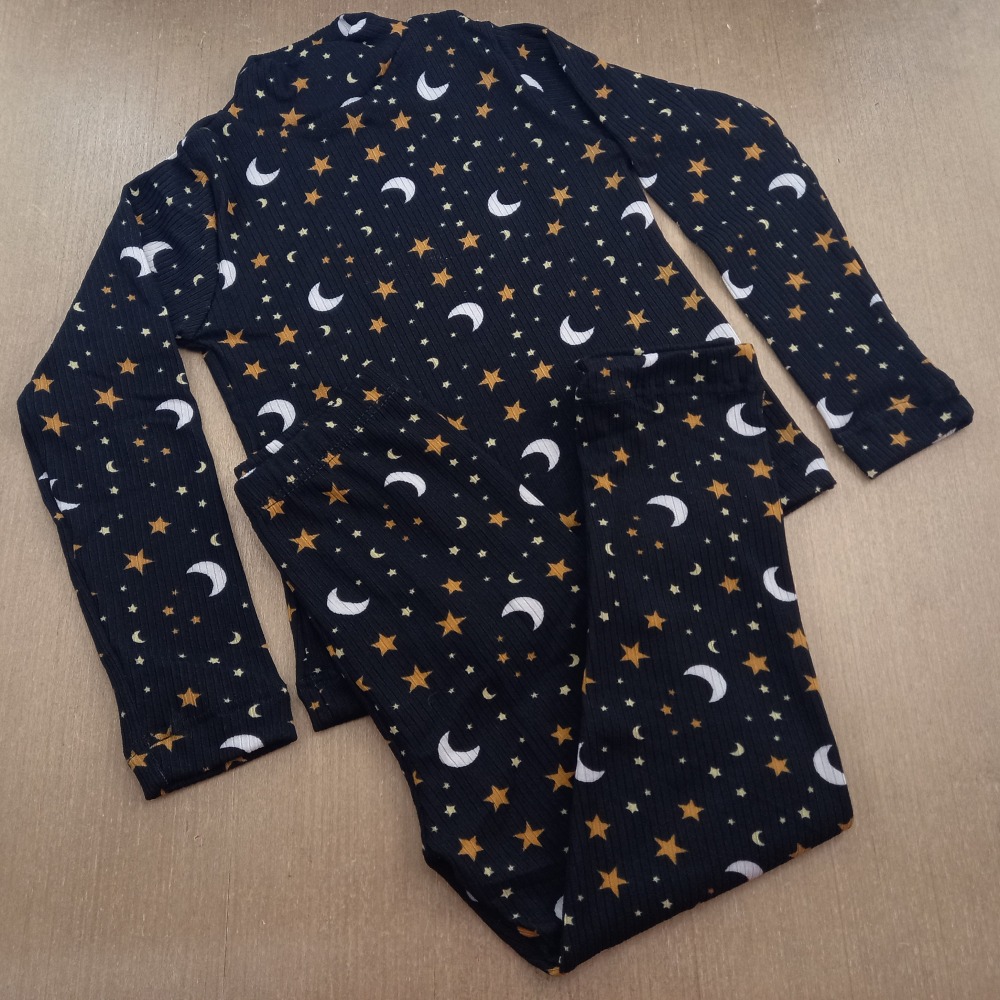 Conjunto Infantil de Gola Canelado Preto Estrelado