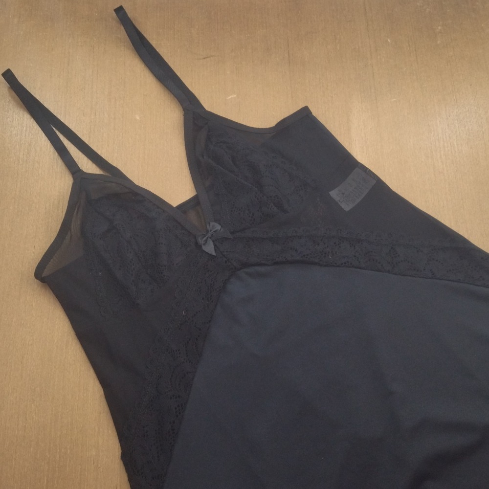 Camisola Feminina Microfibra Detalhe Tule e Renda Preto