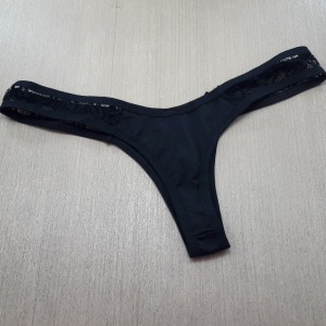 Tanga renda lateral