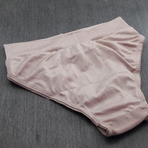 Calça Cós Lisa
